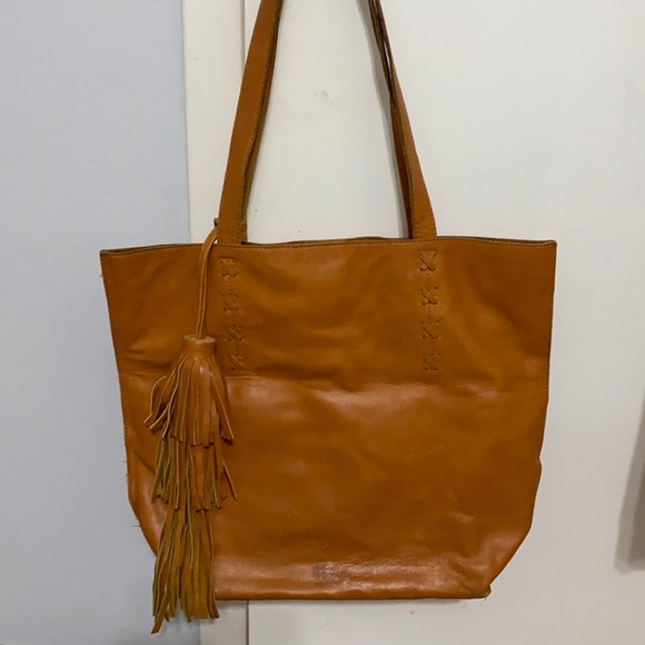 Genuine tan leather handbag - Picture 1 of 4